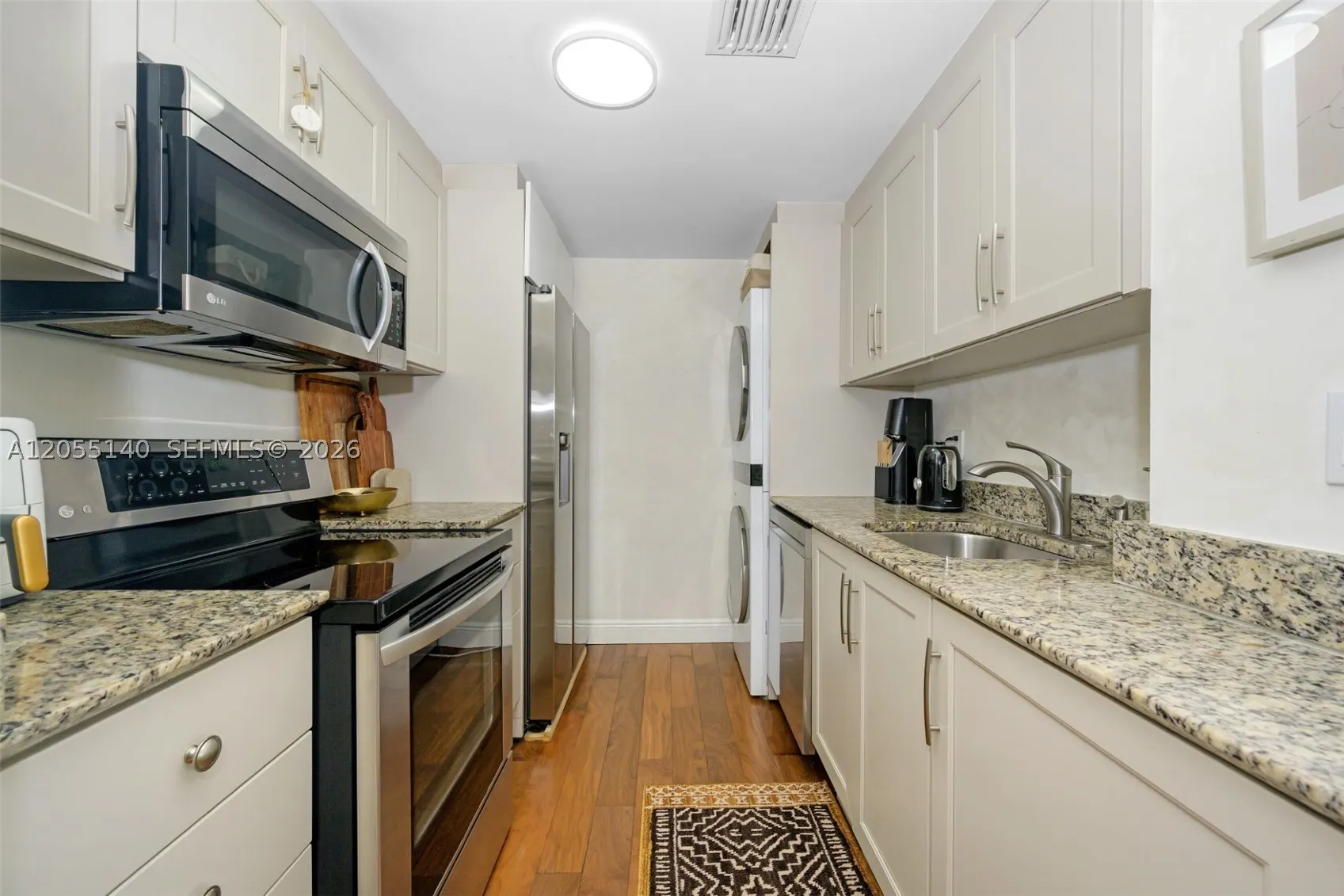 10275 Collins Ave #334