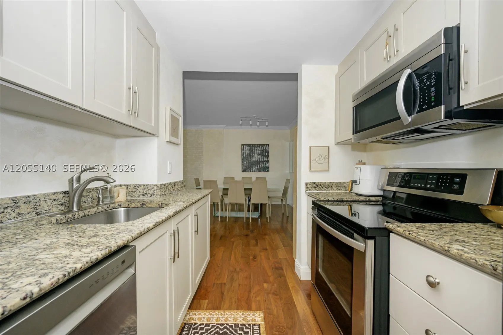 10275 Collins Ave #334