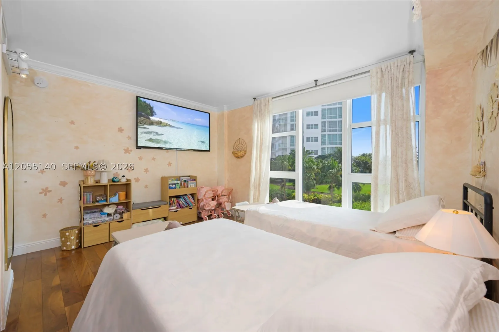 10275 Collins Ave #334