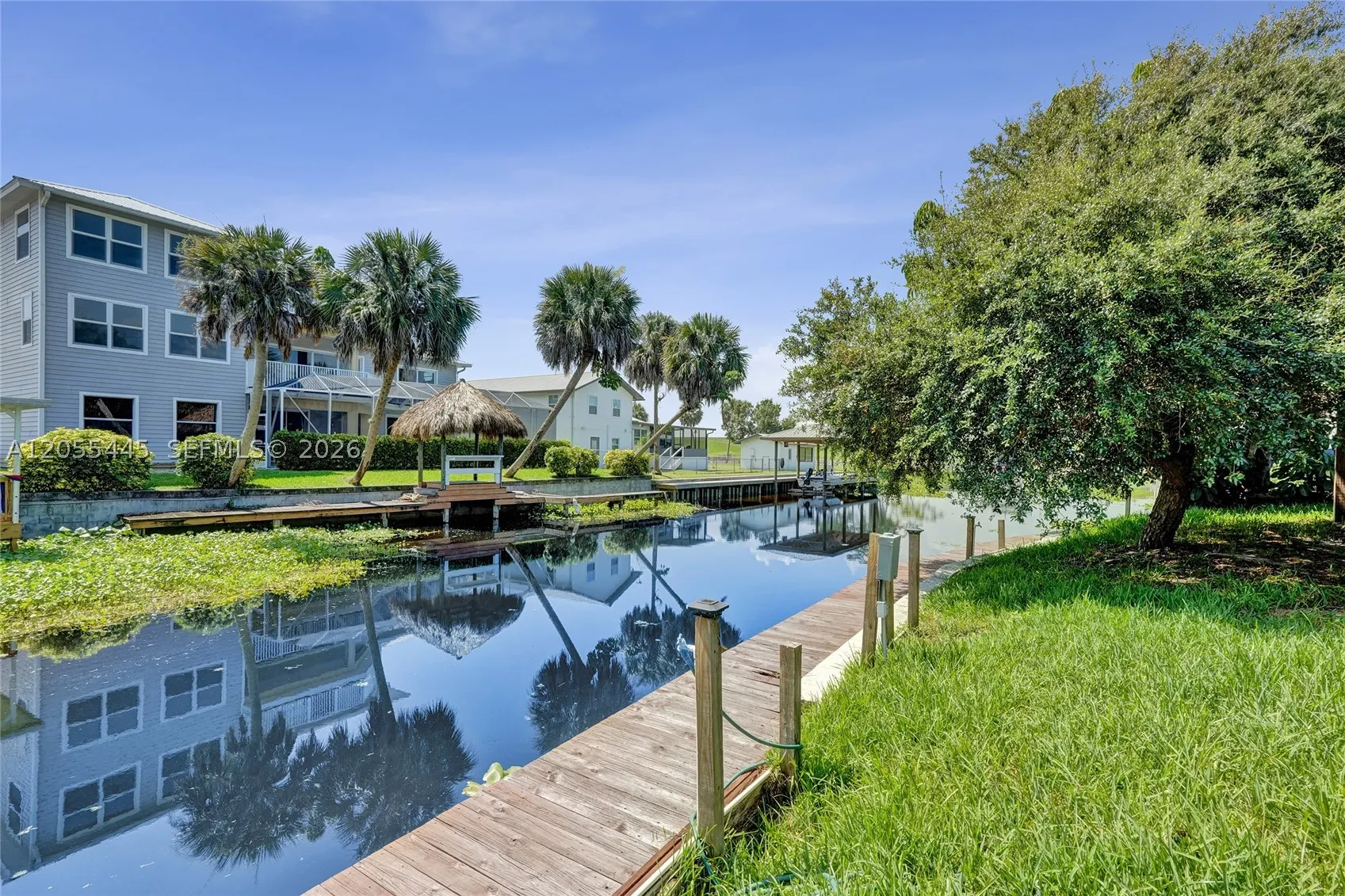 1059 Marina Ln