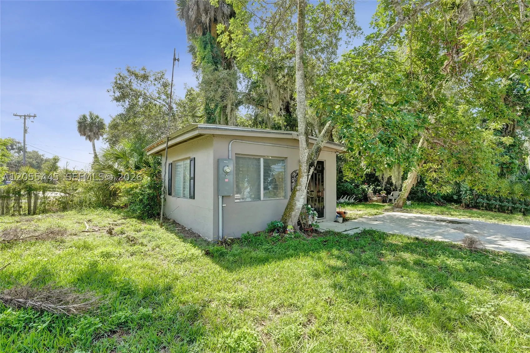 1059 Marina Ln