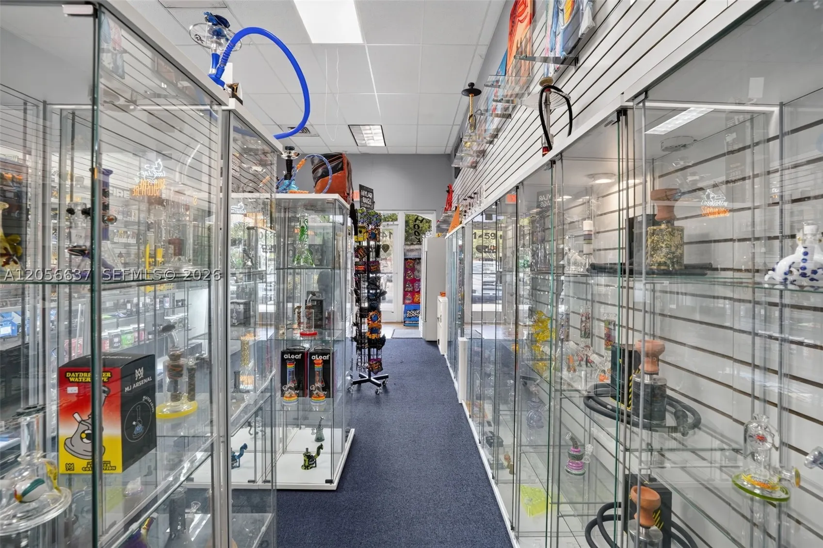 Smoke Shop for Sale in Tamiami