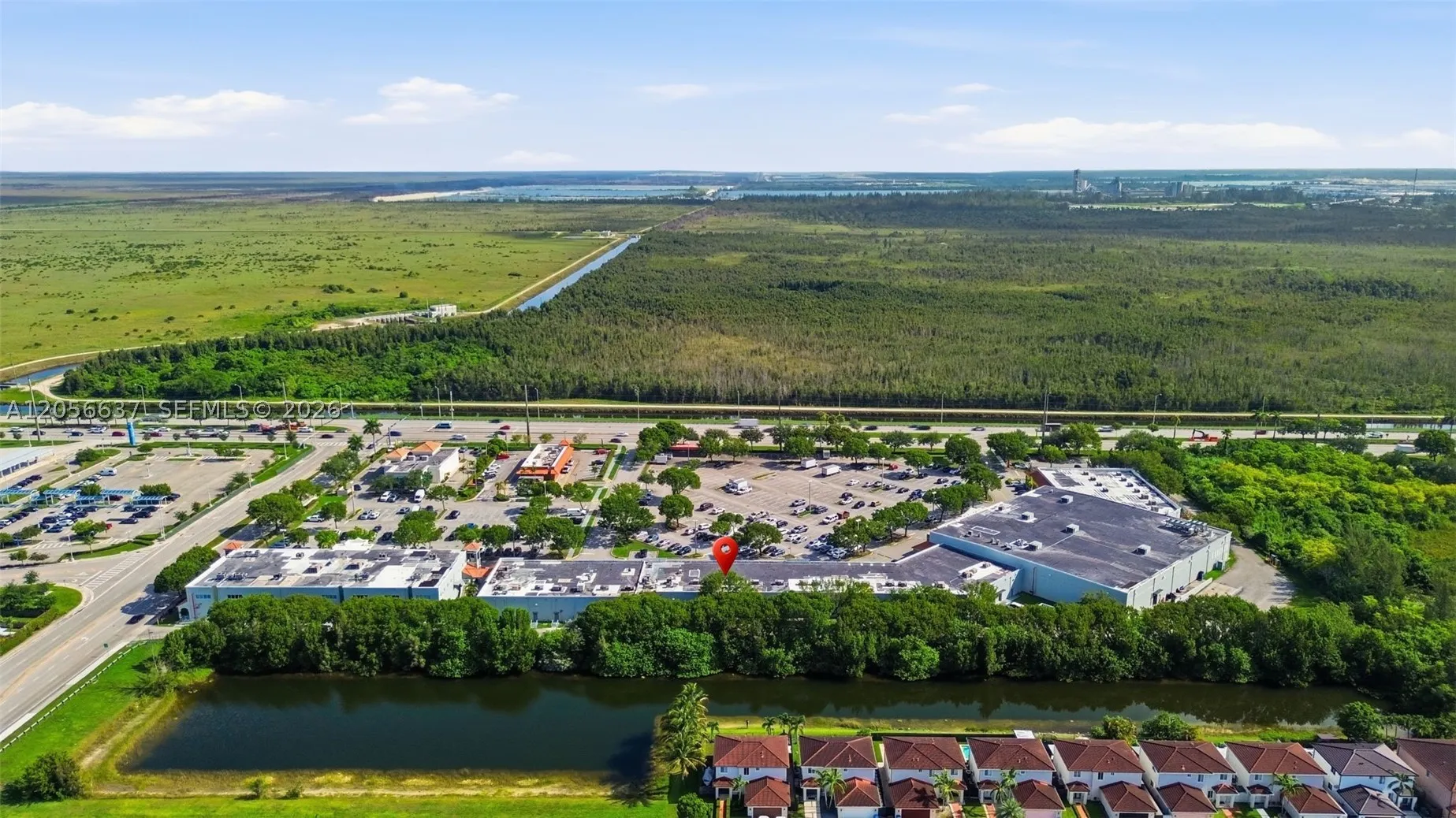 Smoke Shop for Sale in Tamiami