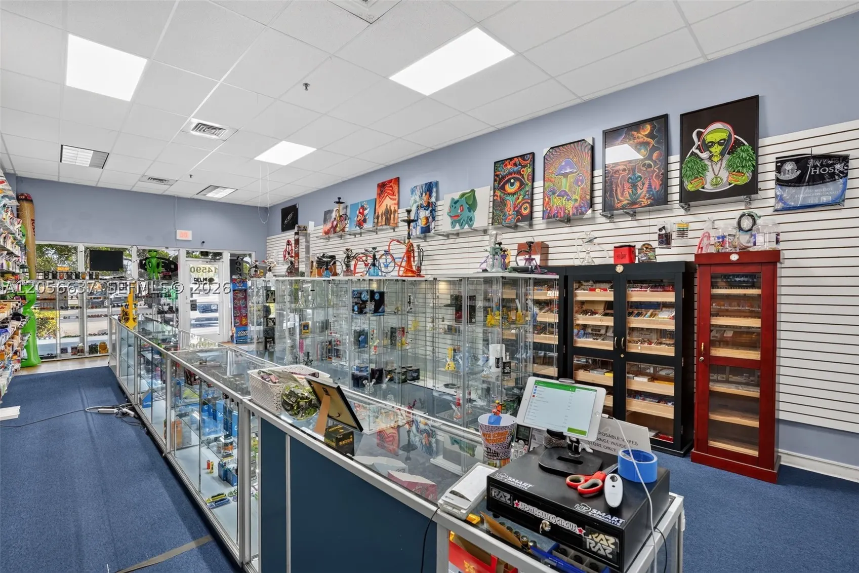 Smoke Shop for Sale in Tamiami
