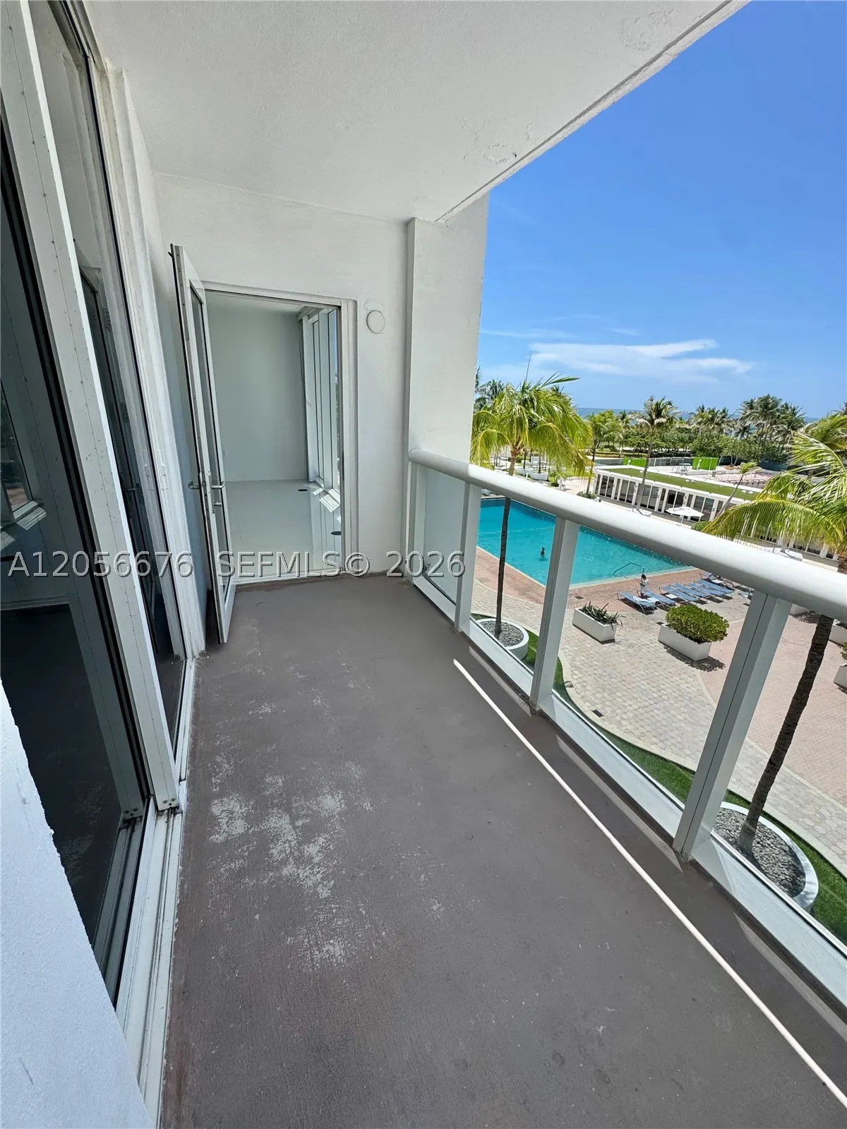 10275 Collins Ave #316