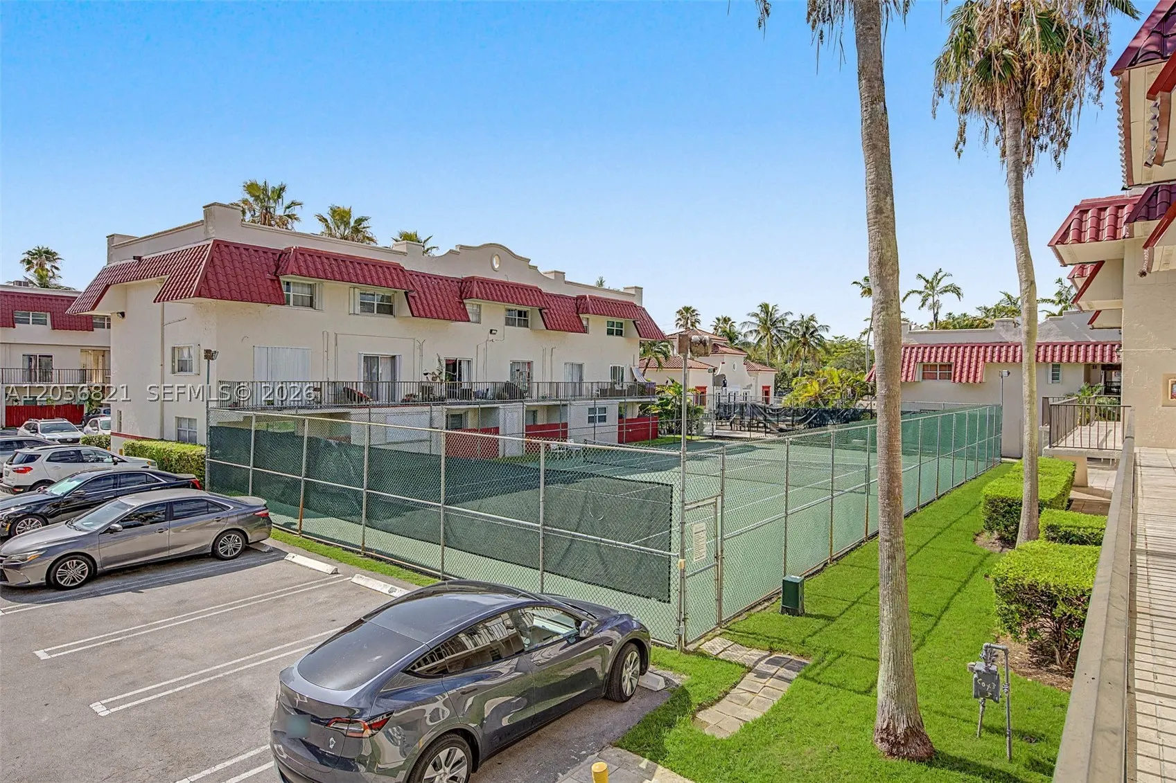 6709 N Kendall Dr #223