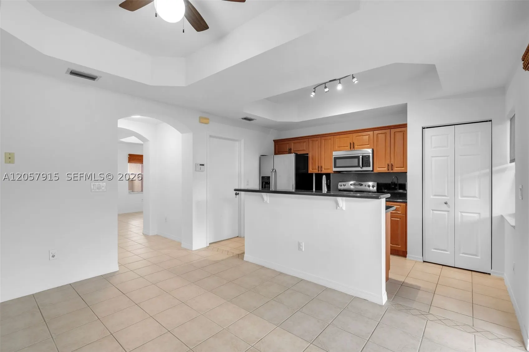 4956 Leeward Ln #3804