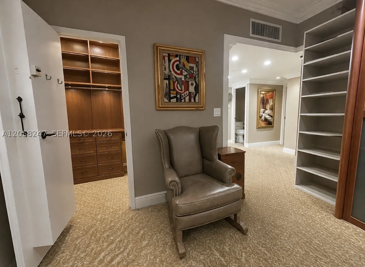 9511 Collins Ave #1507