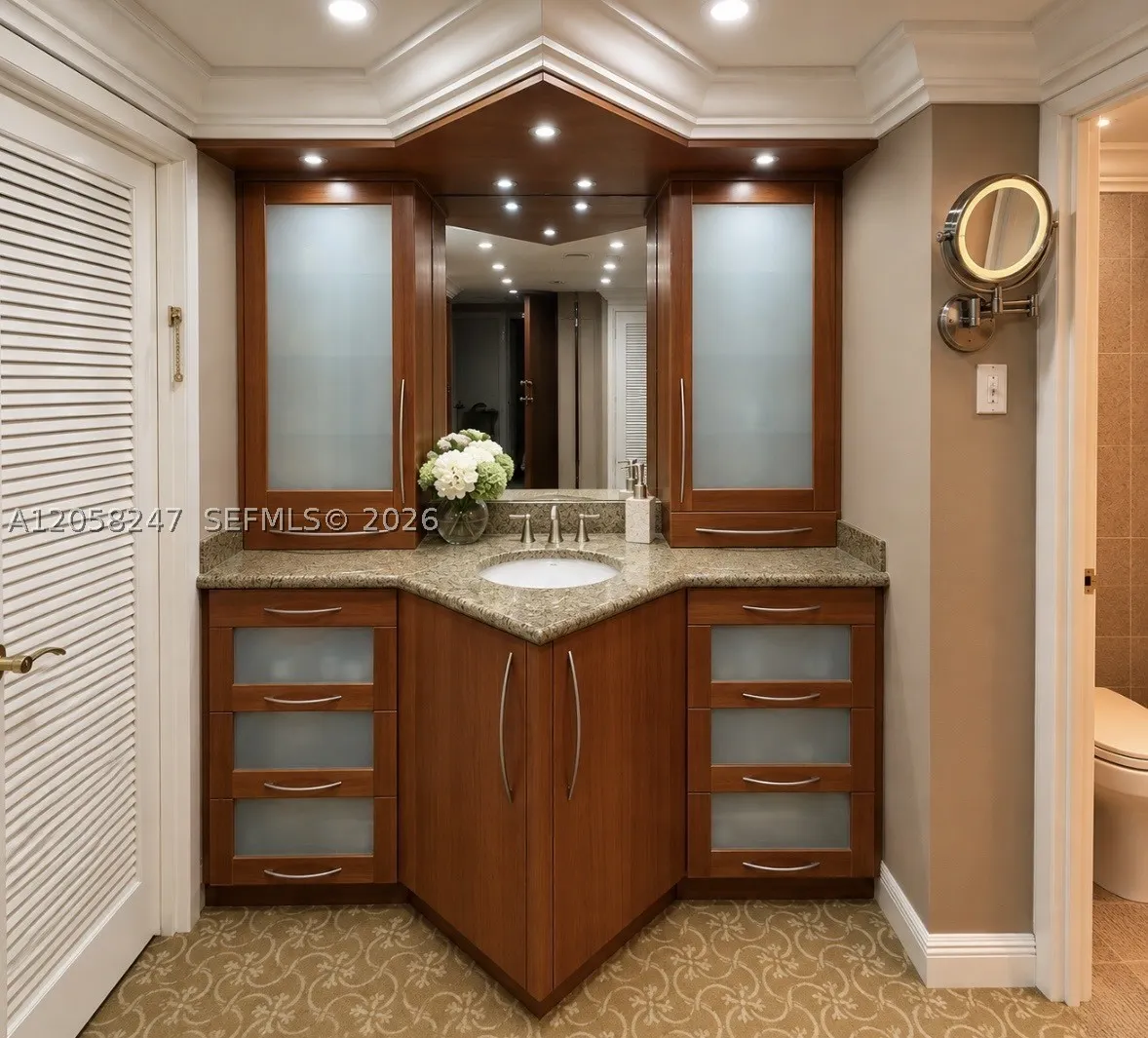 9511 Collins Ave #1507