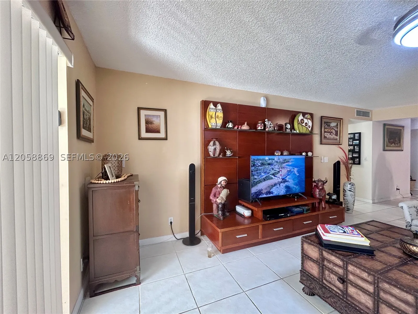 190 SE 5th Ave #104