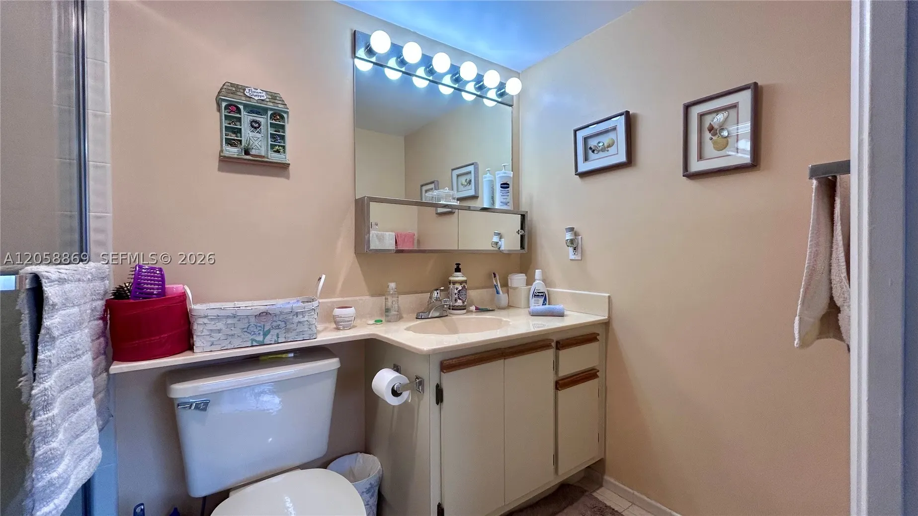 190 SE 5th Ave #104