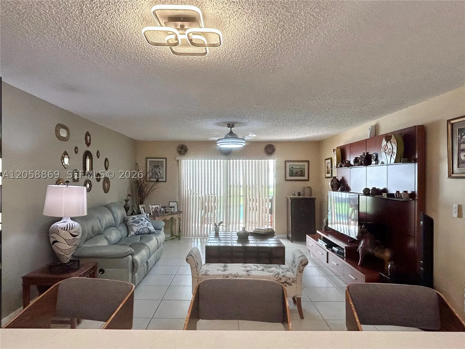 190 SE 5th Ave #104