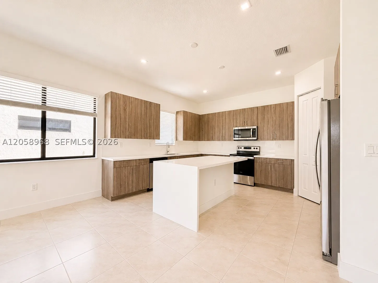5032 GAMBERO WAY