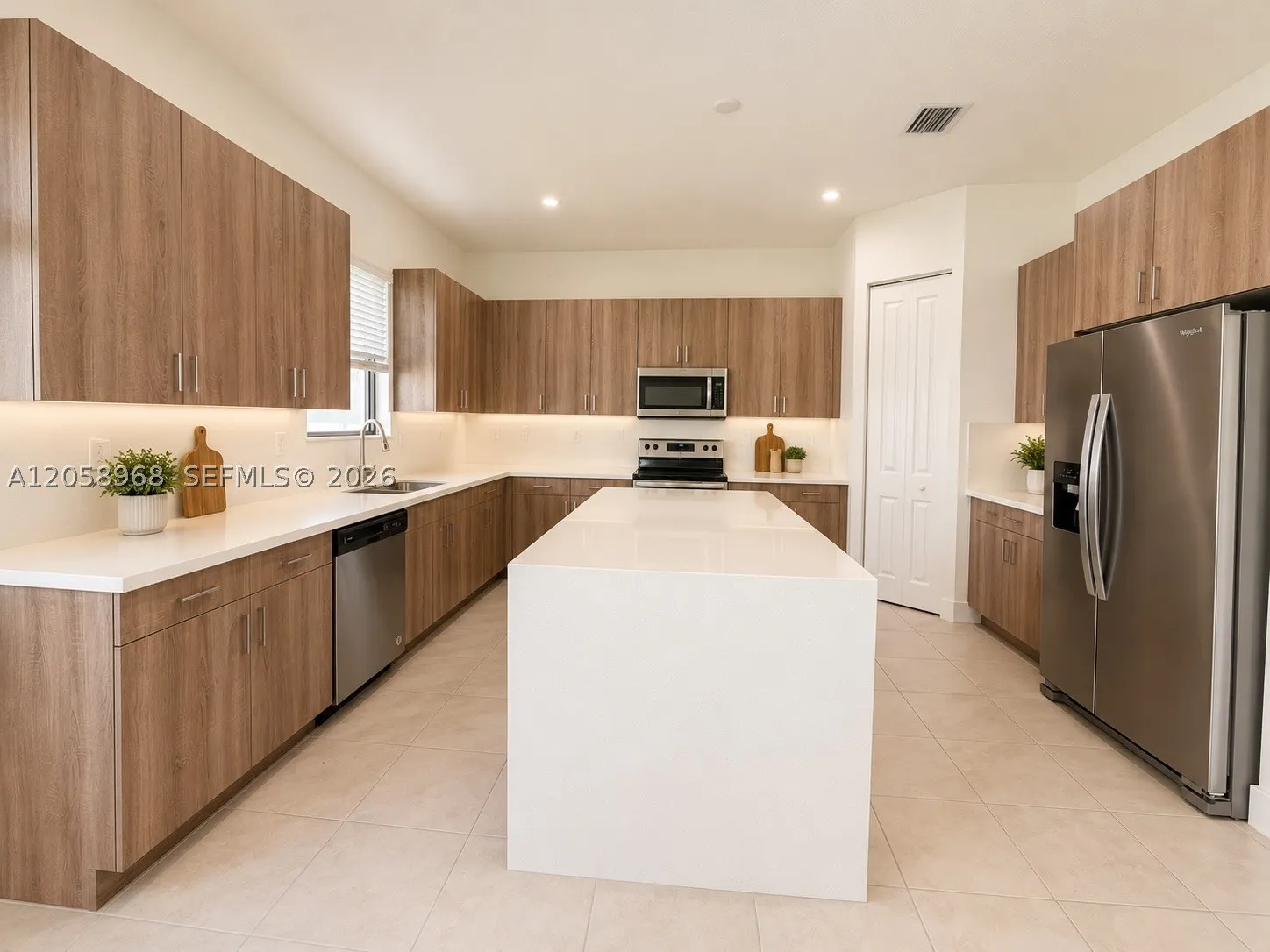 5032 GAMBERO WAY
