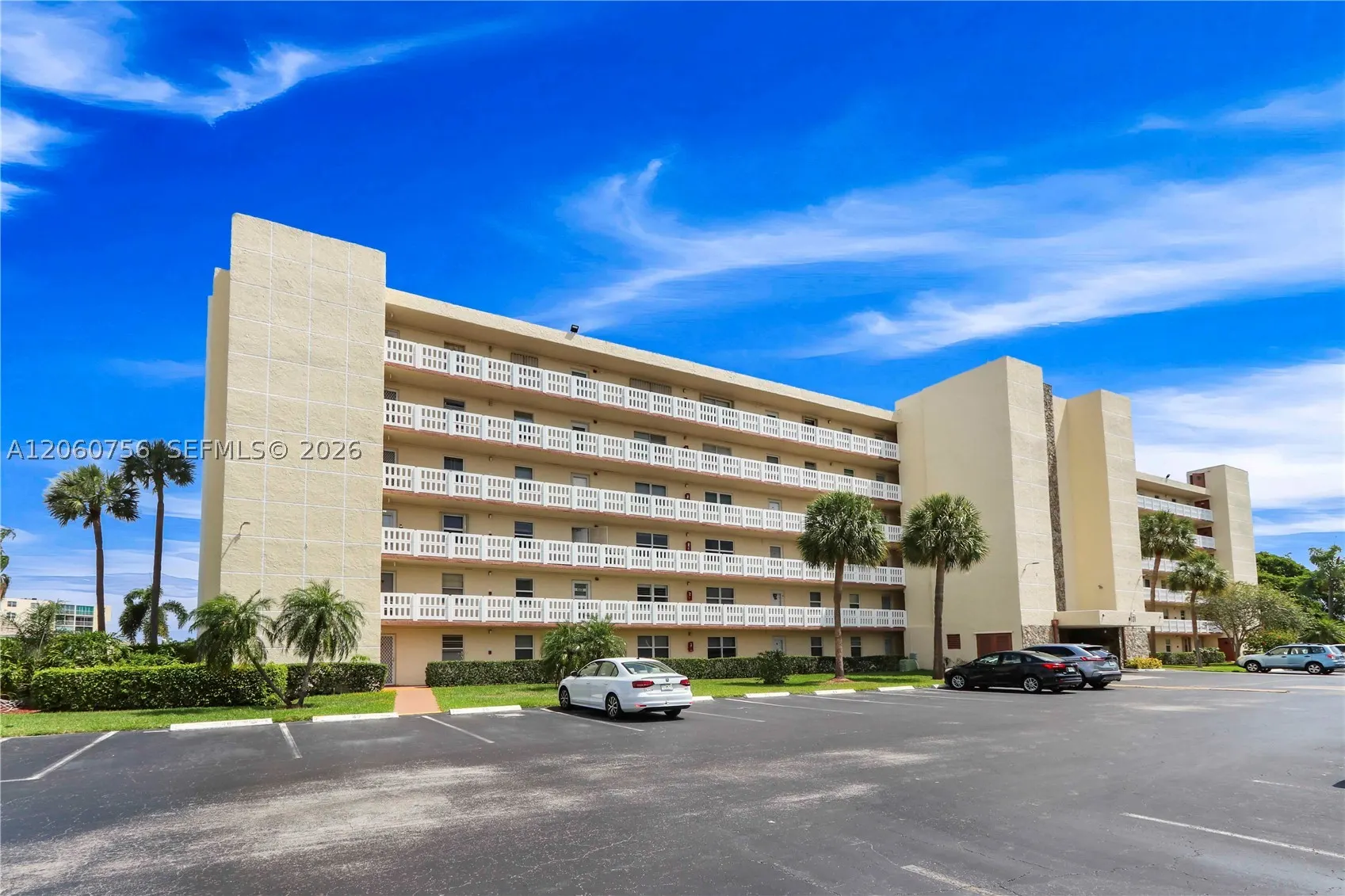 131 SE 3rd Ave #101
