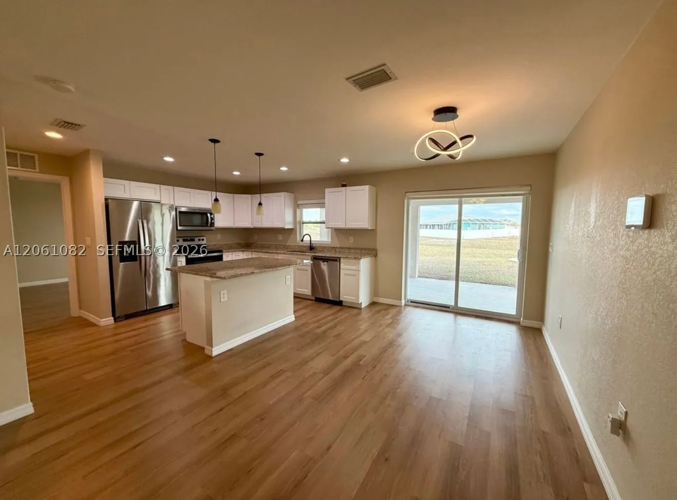 7033 Waldo Cir