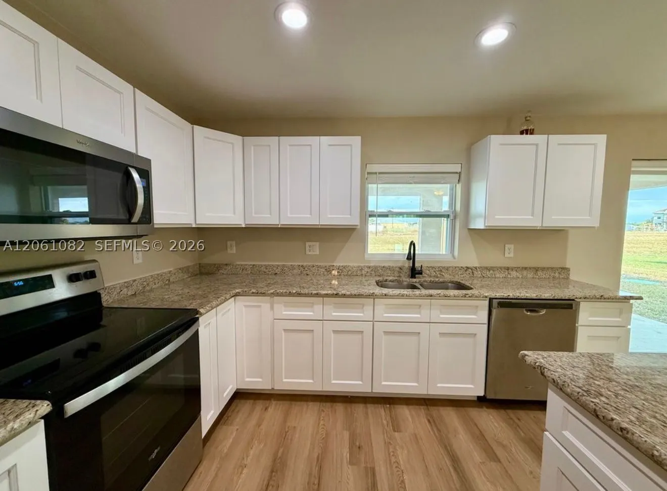 7033 Waldo Cir