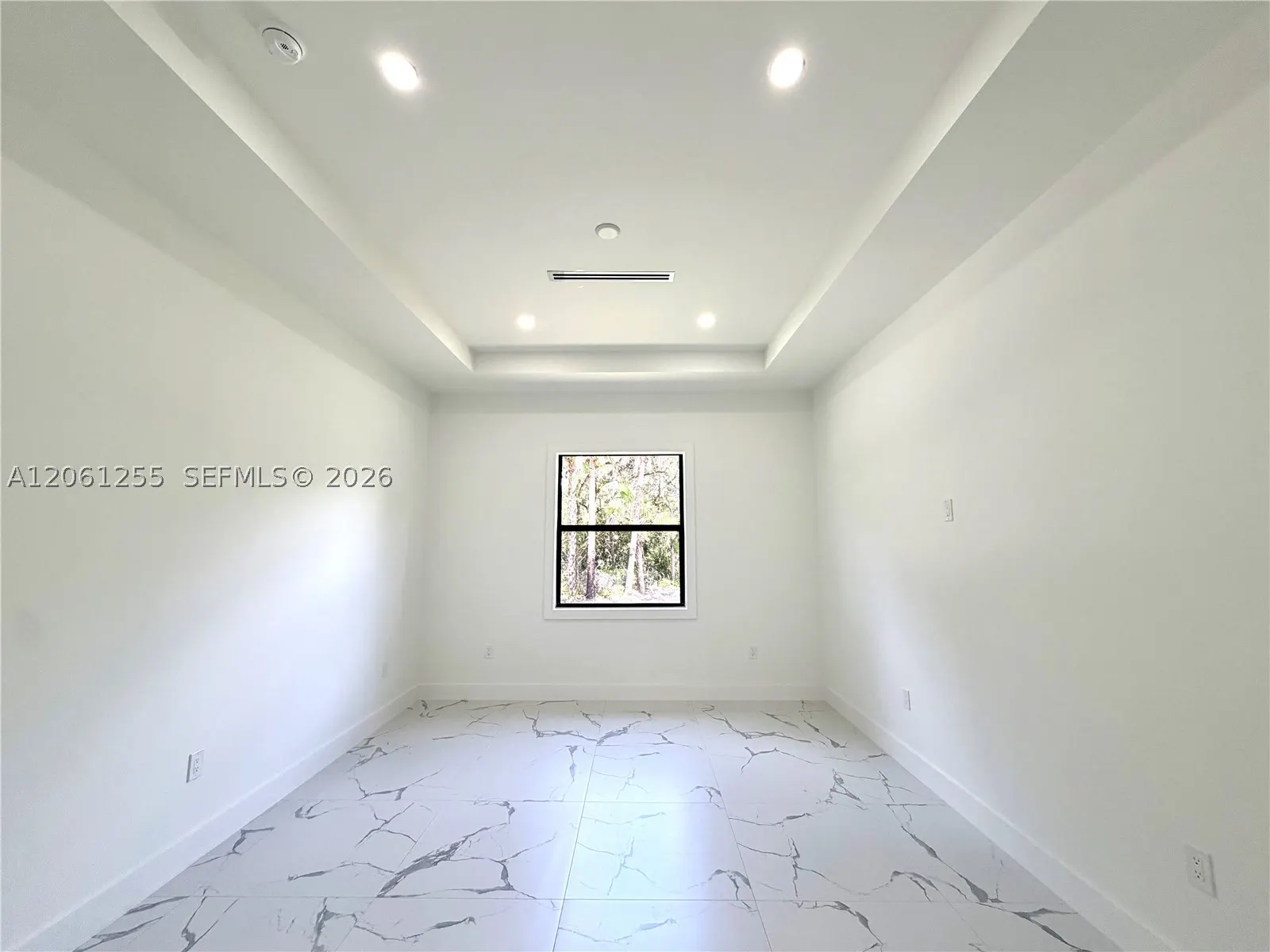 3257 Desoto Blvd S