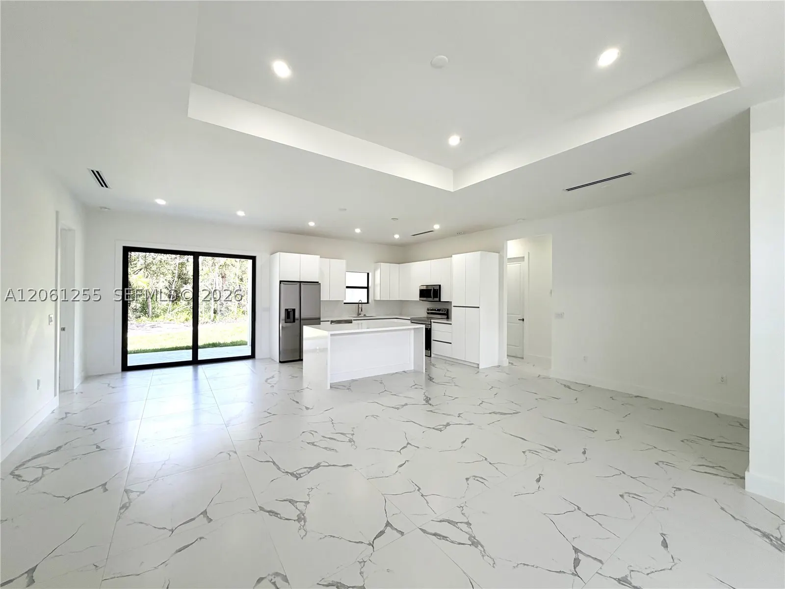 3257 Desoto Blvd S
