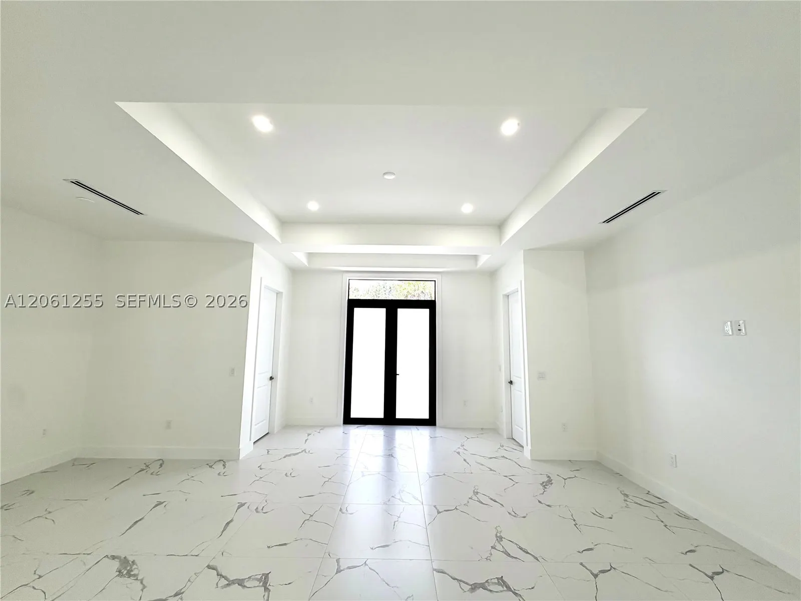 3257 Desoto Blvd S