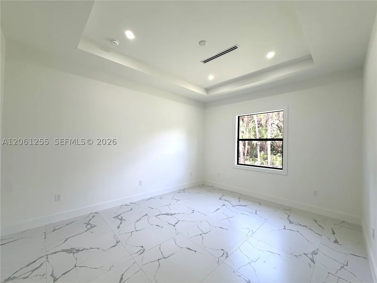 3257 Desoto Blvd S