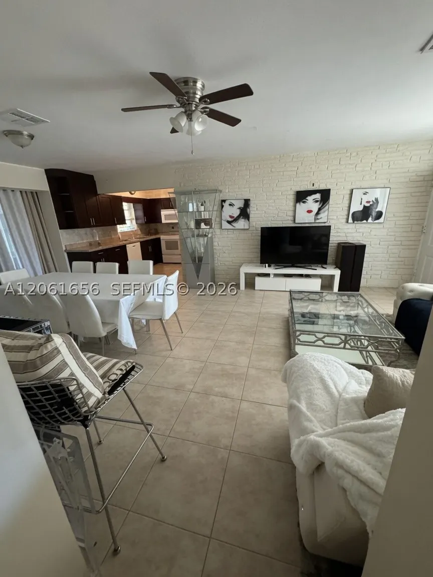 91 Fronton Blvd