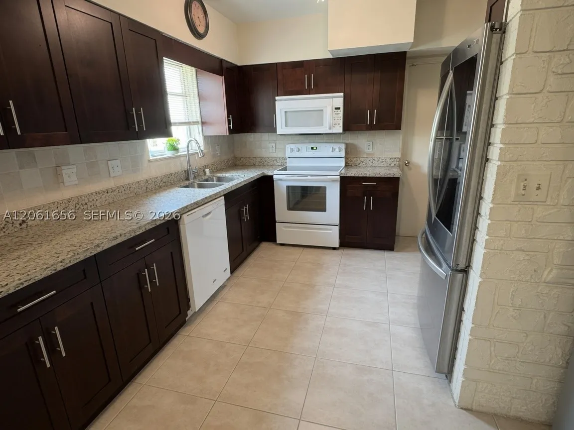 91 Fronton Blvd