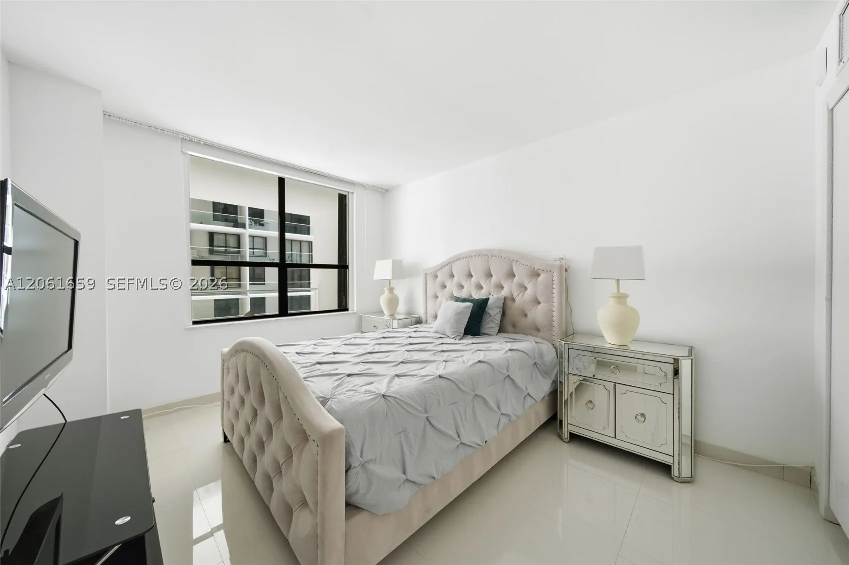 9801 Collins Ave #10V
