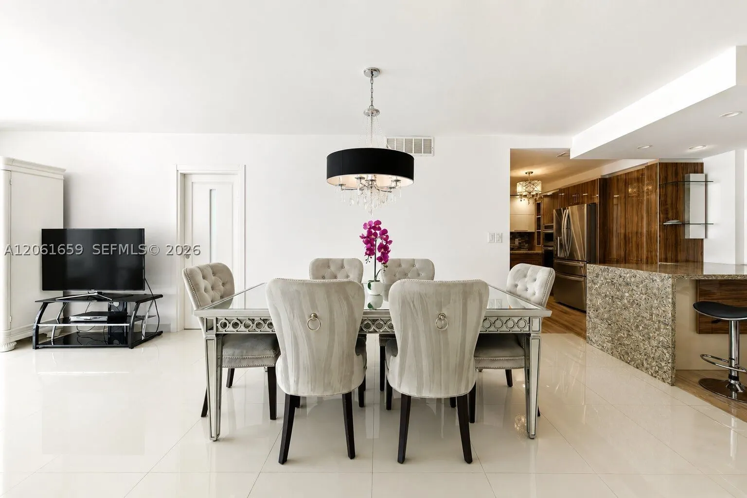 9801 Collins Ave #10V