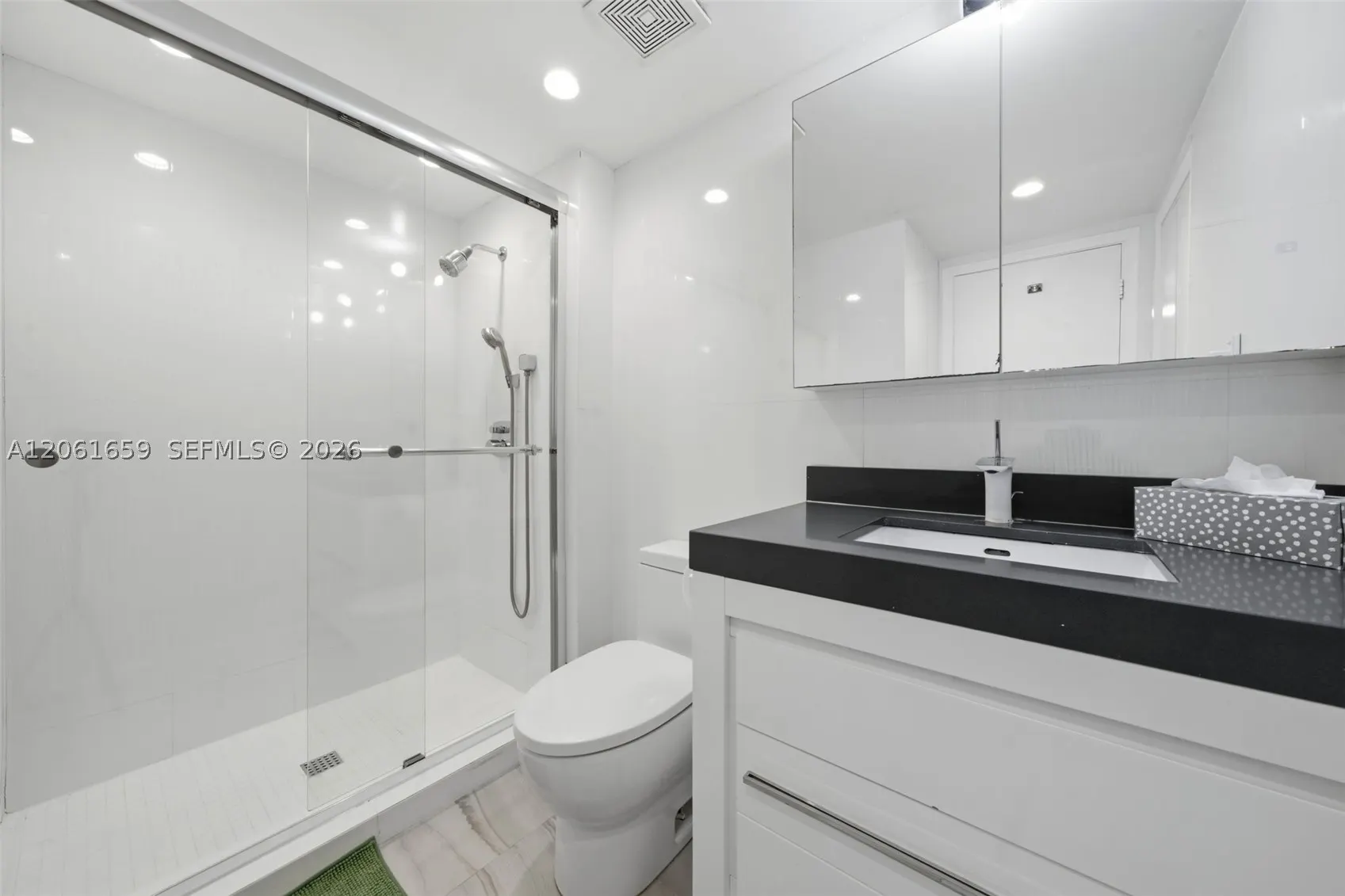 9801 Collins Ave #10V
