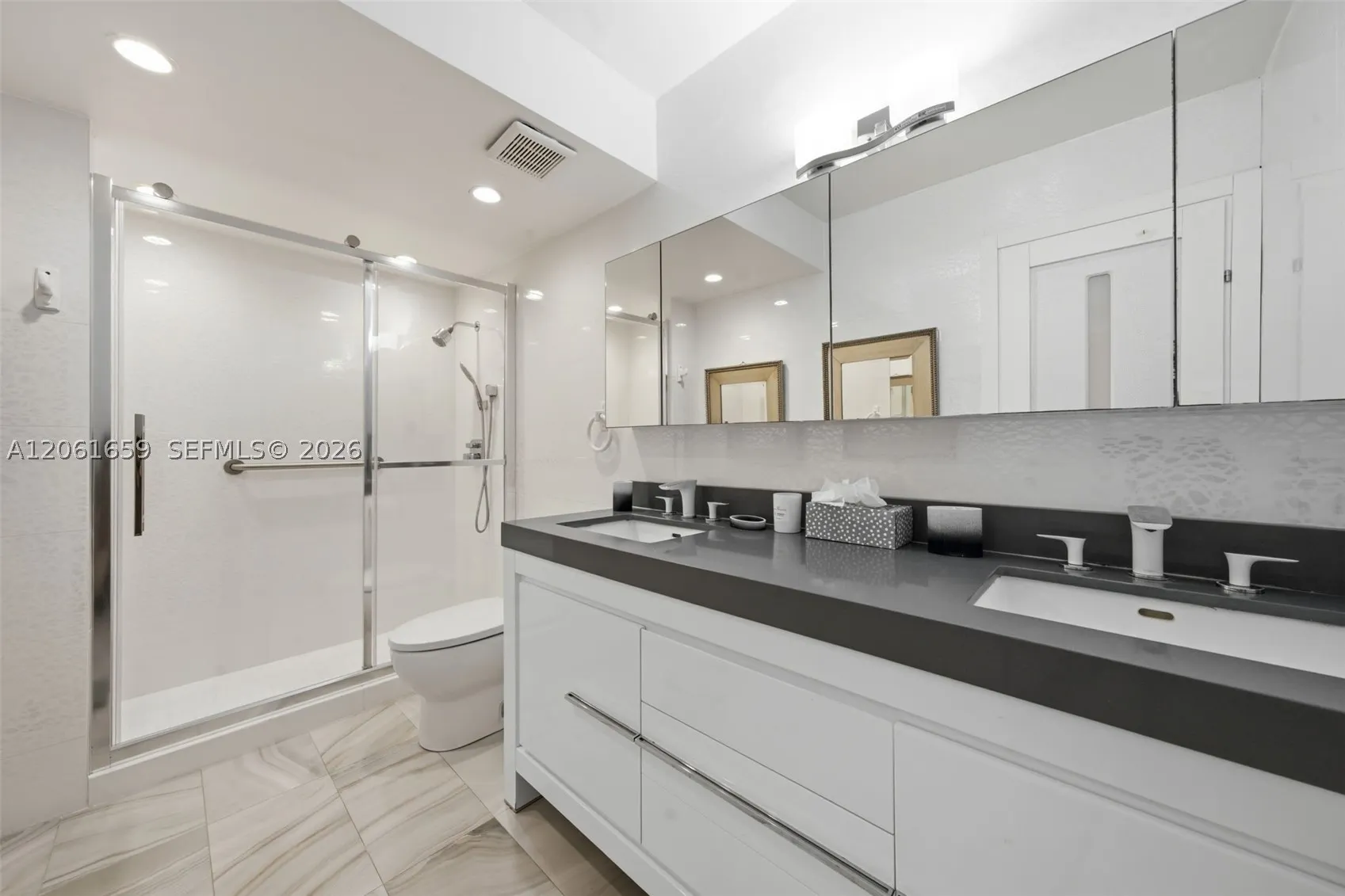 9801 Collins Ave #10V