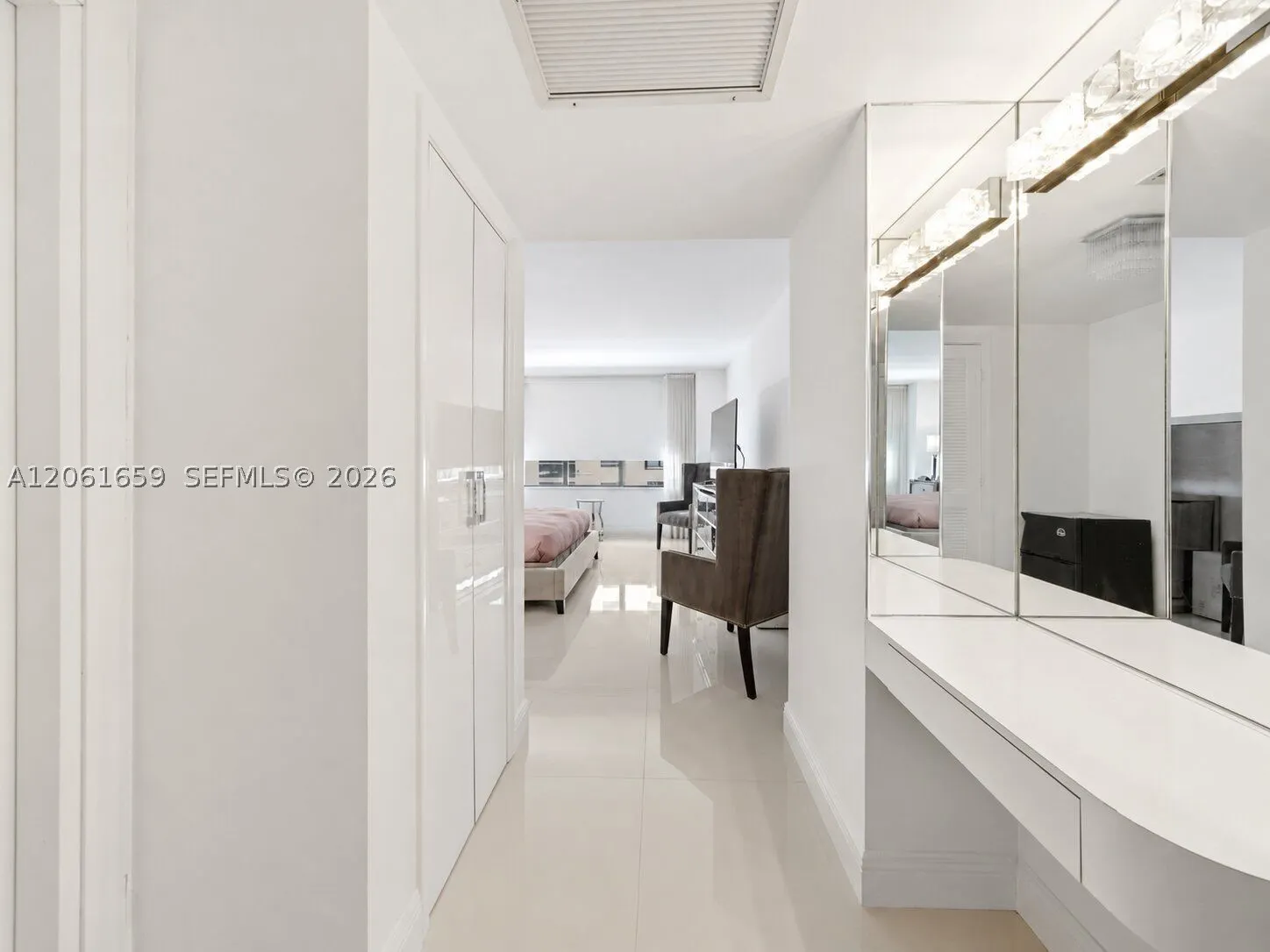 9801 Collins Ave #10V