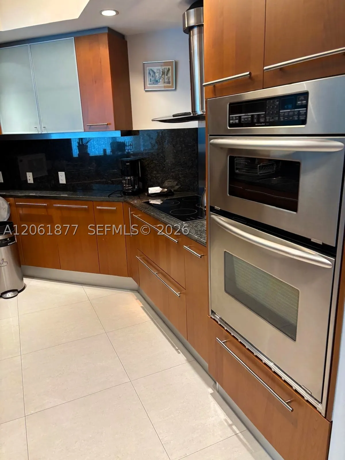 9401 Collins #401