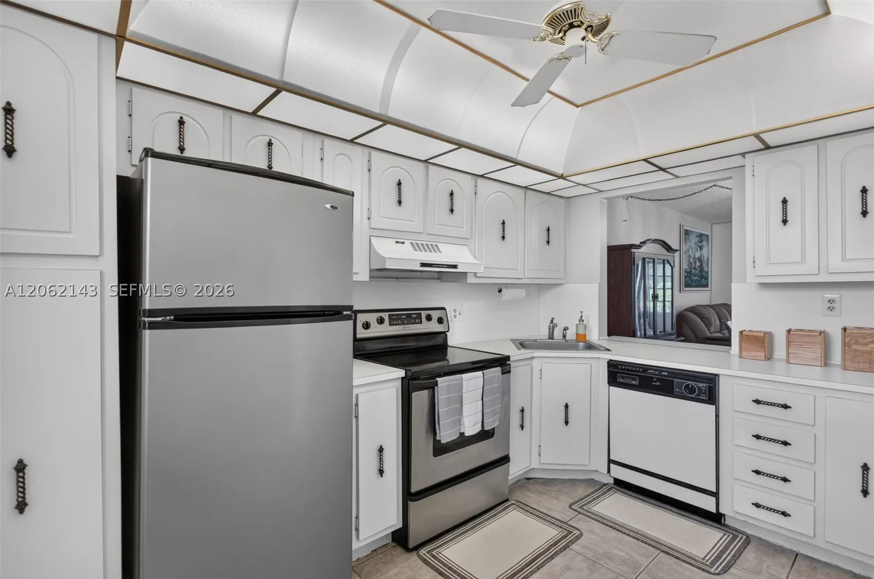 2551 Aragon Blvd #404