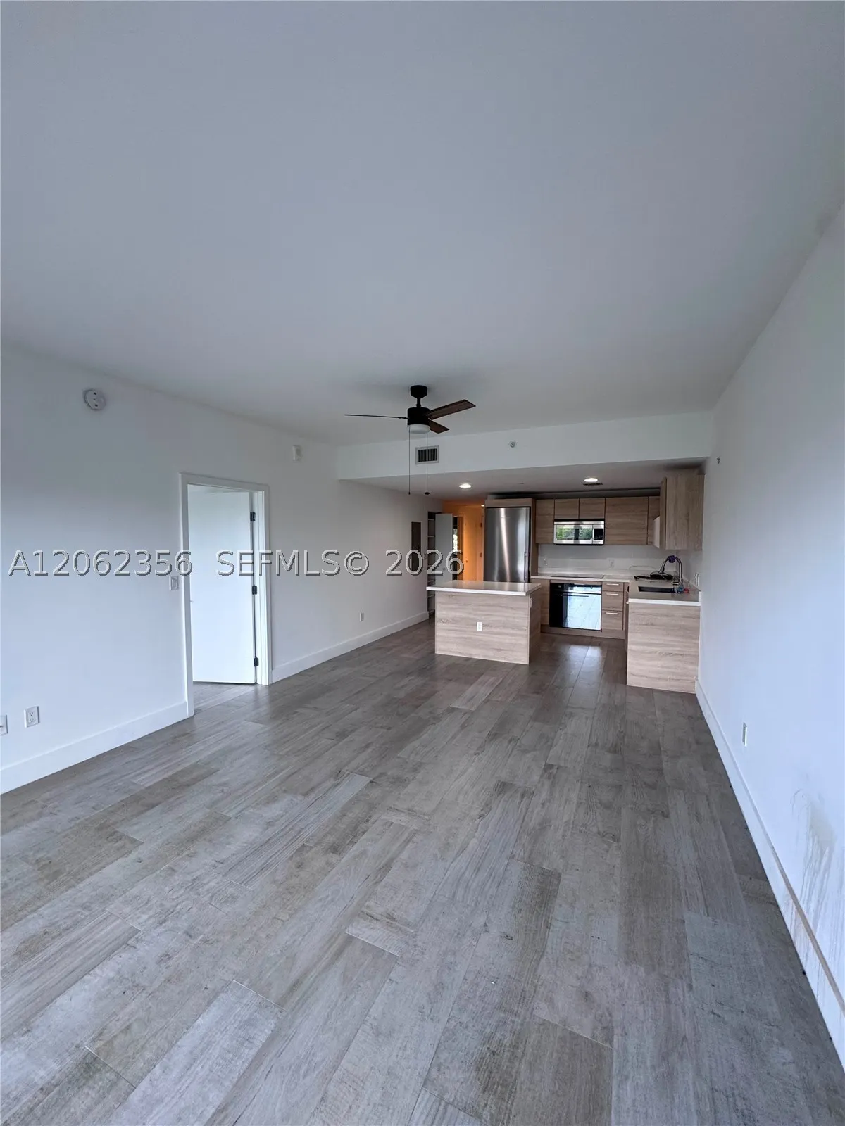 16385 Biscayne Blvd #305