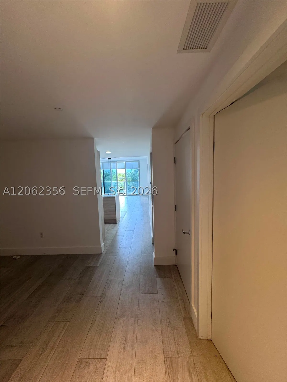 16385 Biscayne Blvd #305