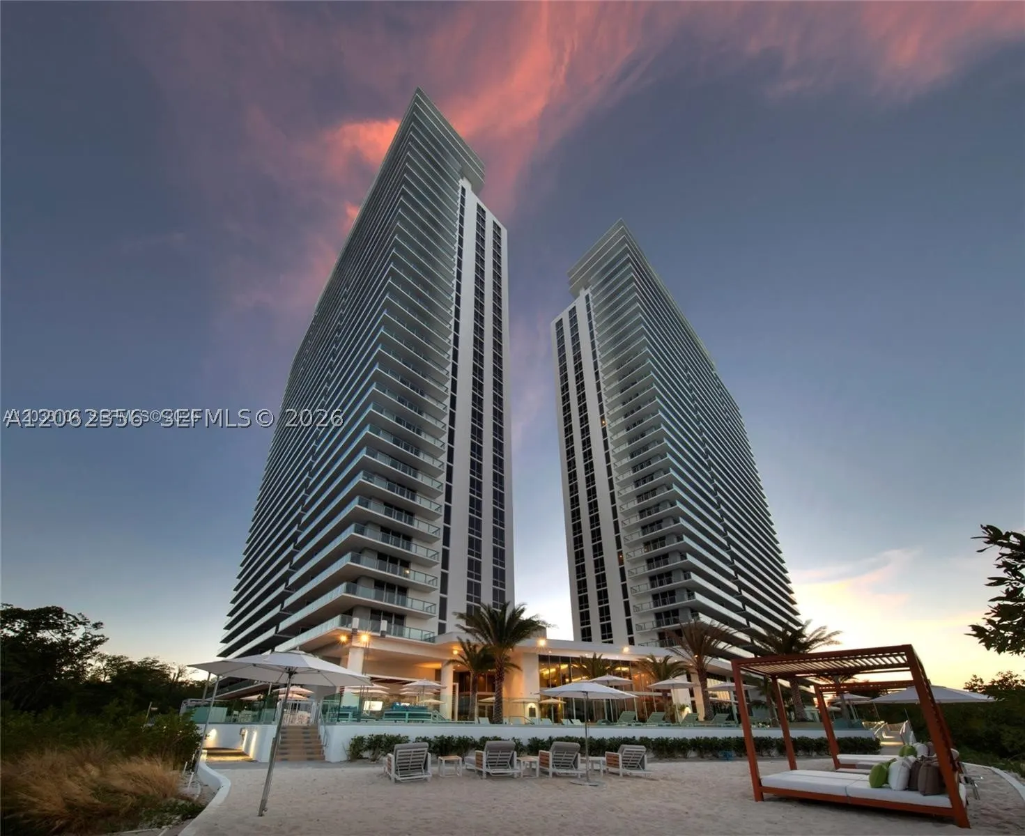 16385 Biscayne Blvd #305