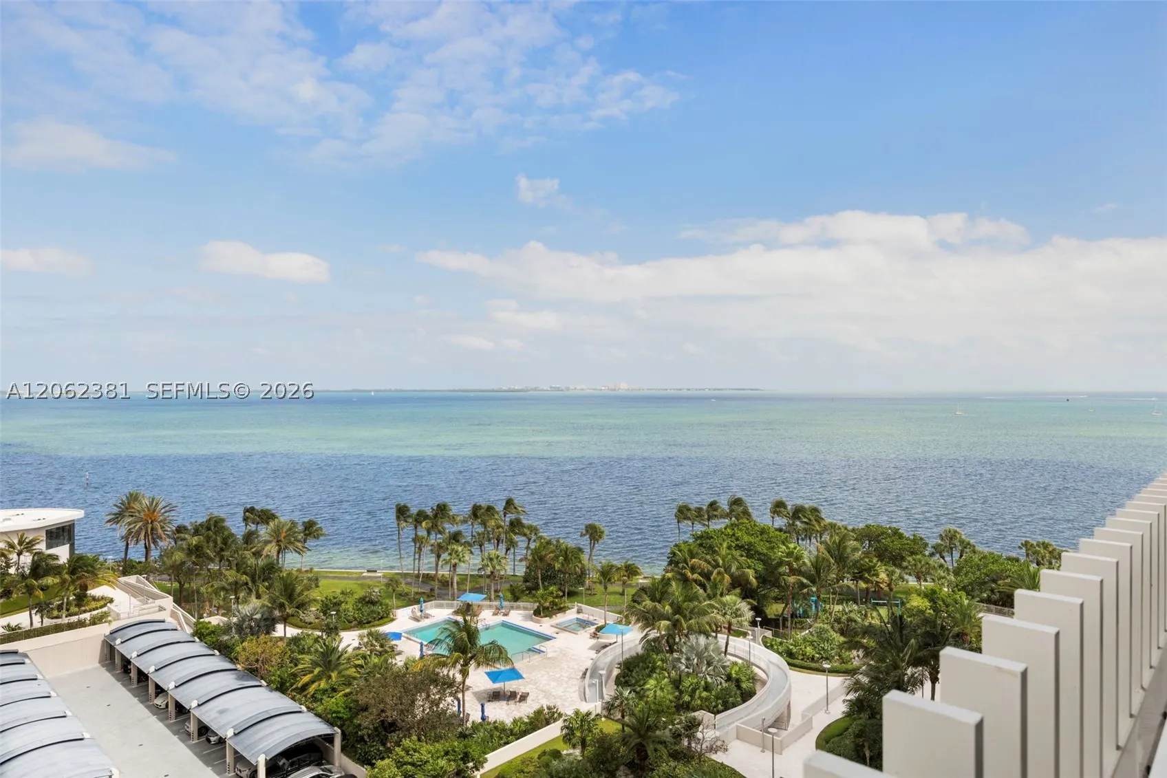 2 Grove Isle Dr #B1109