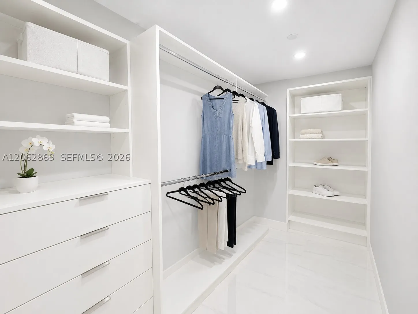 16385 Biscayne Blvd #2007