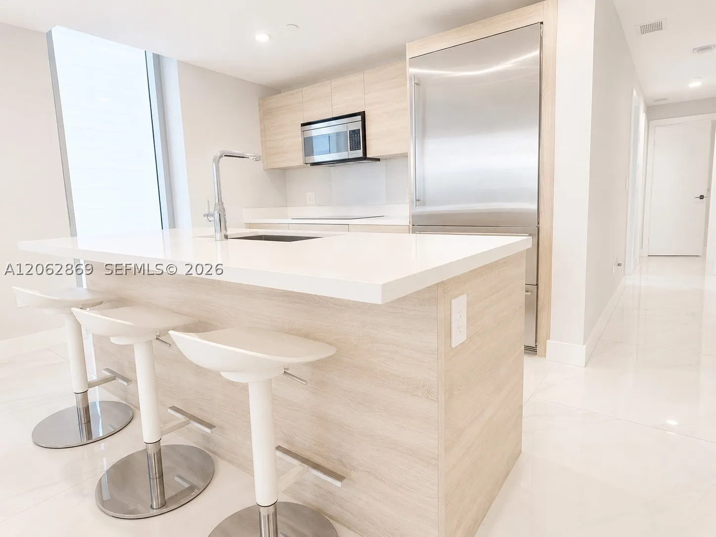 16385 Biscayne Blvd #2007