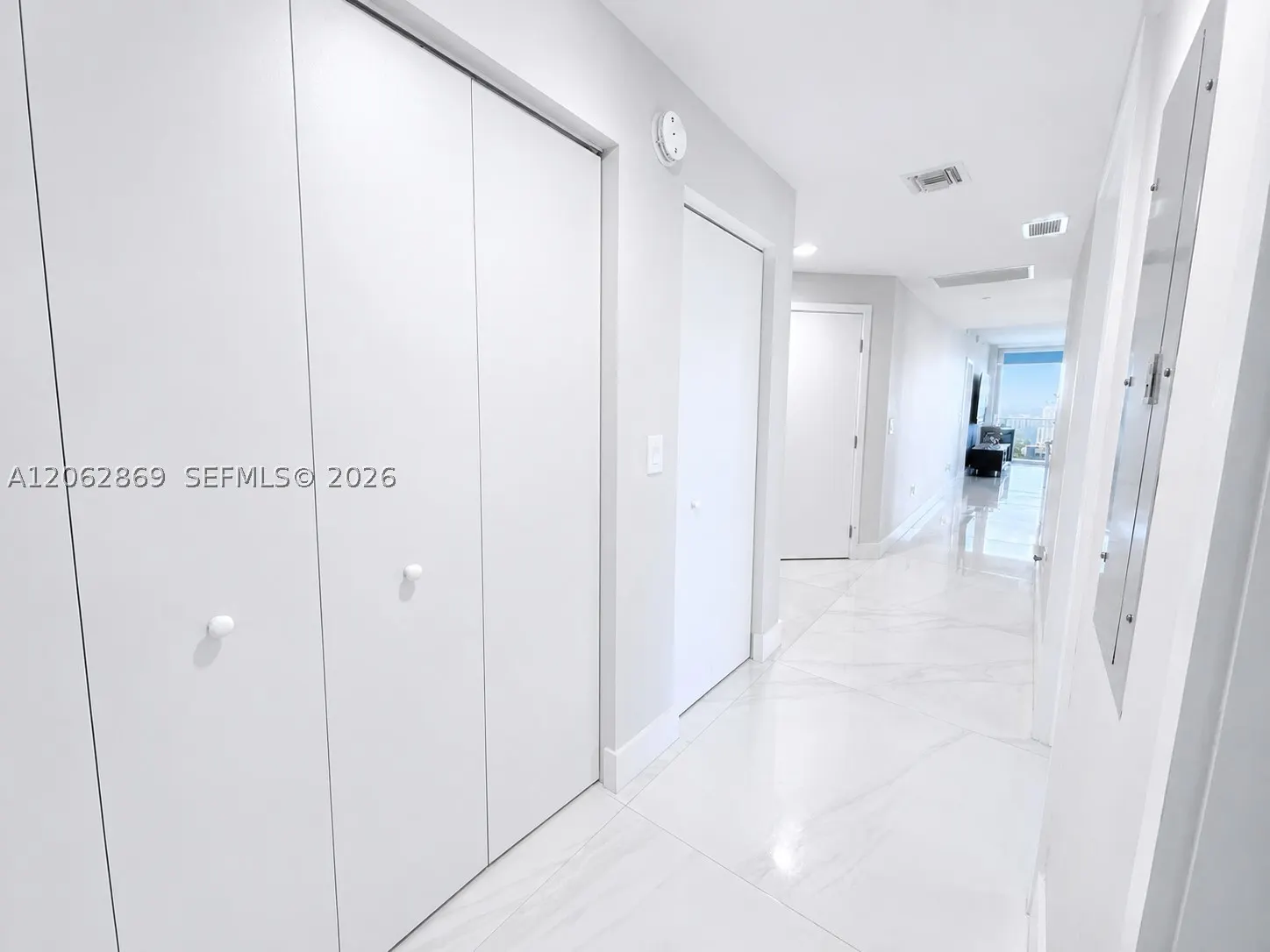 16385 Biscayne Blvd #2007