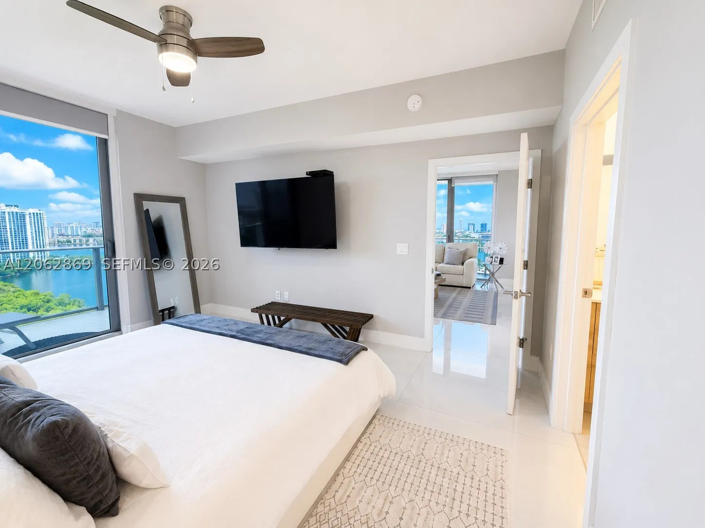 16385 Biscayne Blvd #2007