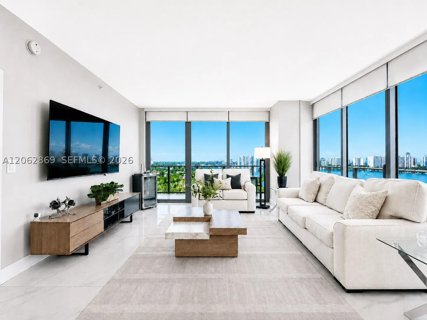 16385 Biscayne Blvd #2007