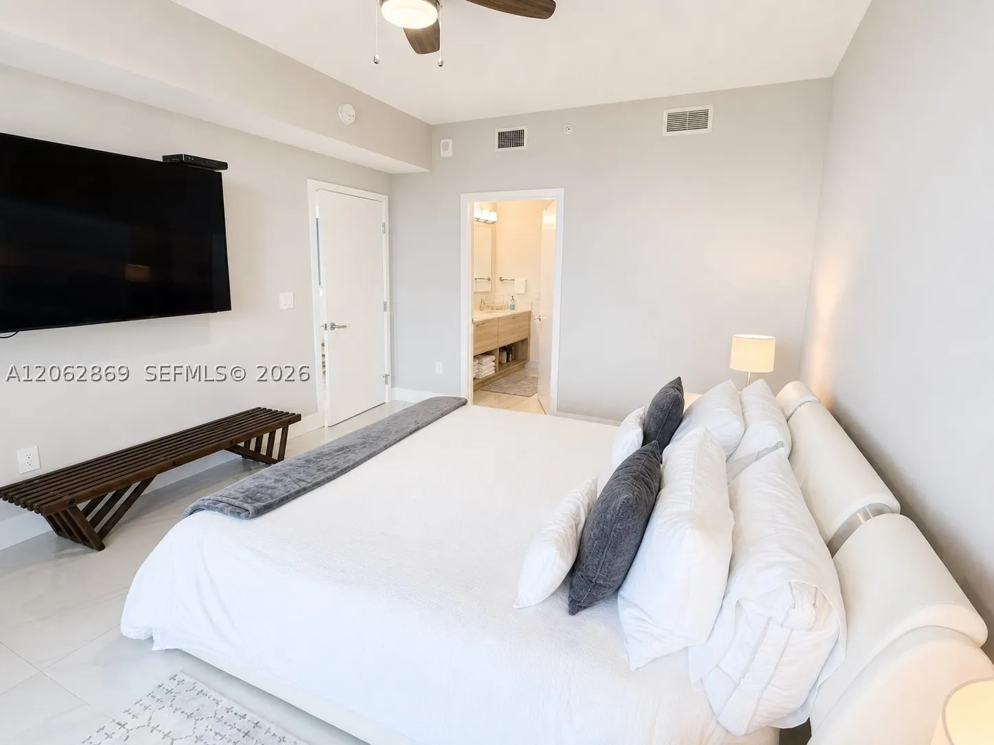16385 Biscayne Blvd #2007