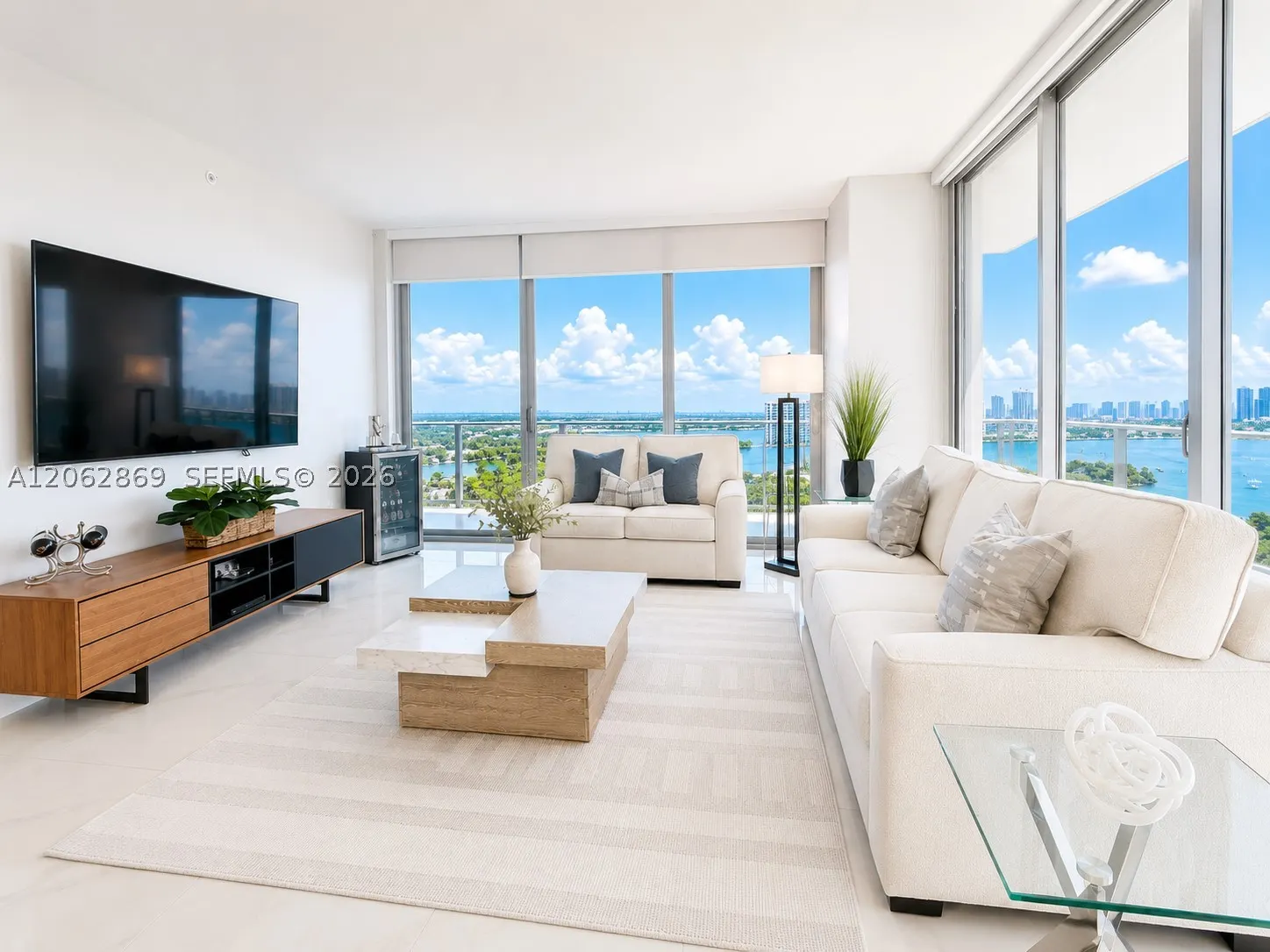 16385 Biscayne Blvd #2007