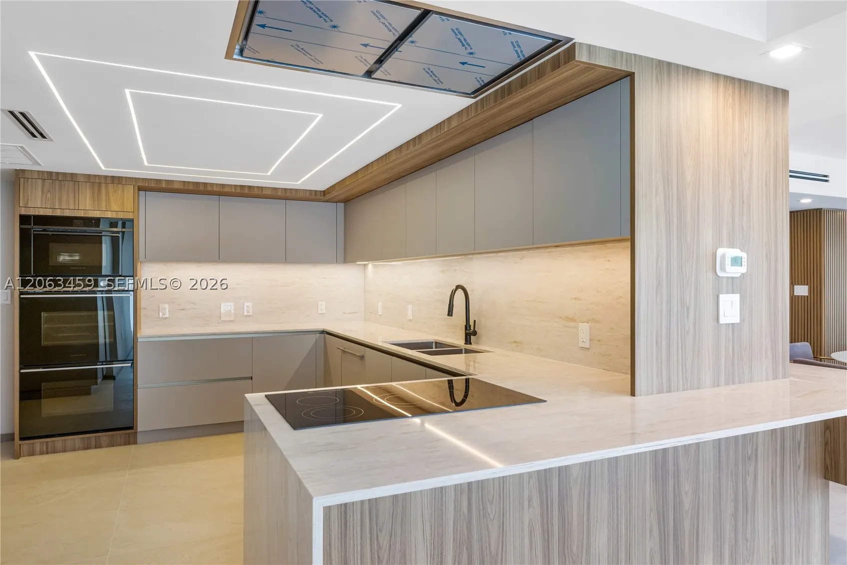 10155 Collins Ave #202