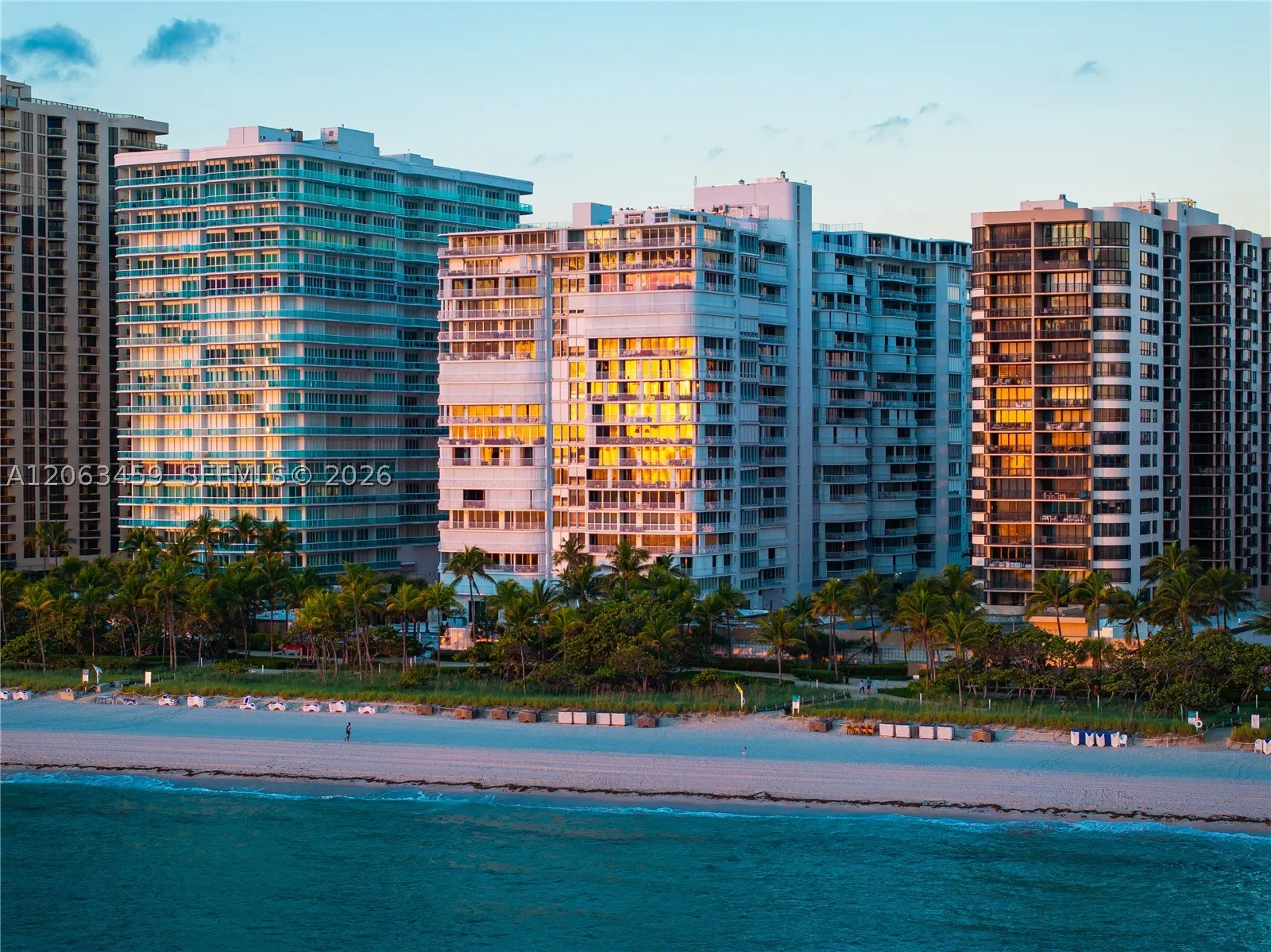 10155 Collins Ave #202