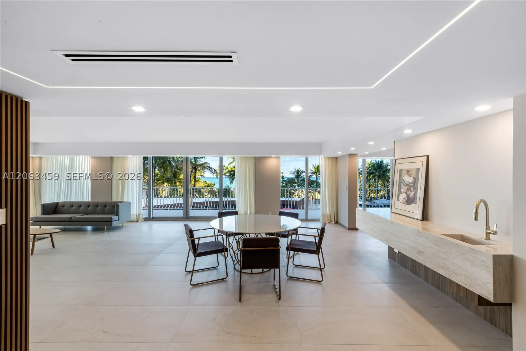 10155 Collins Ave #202