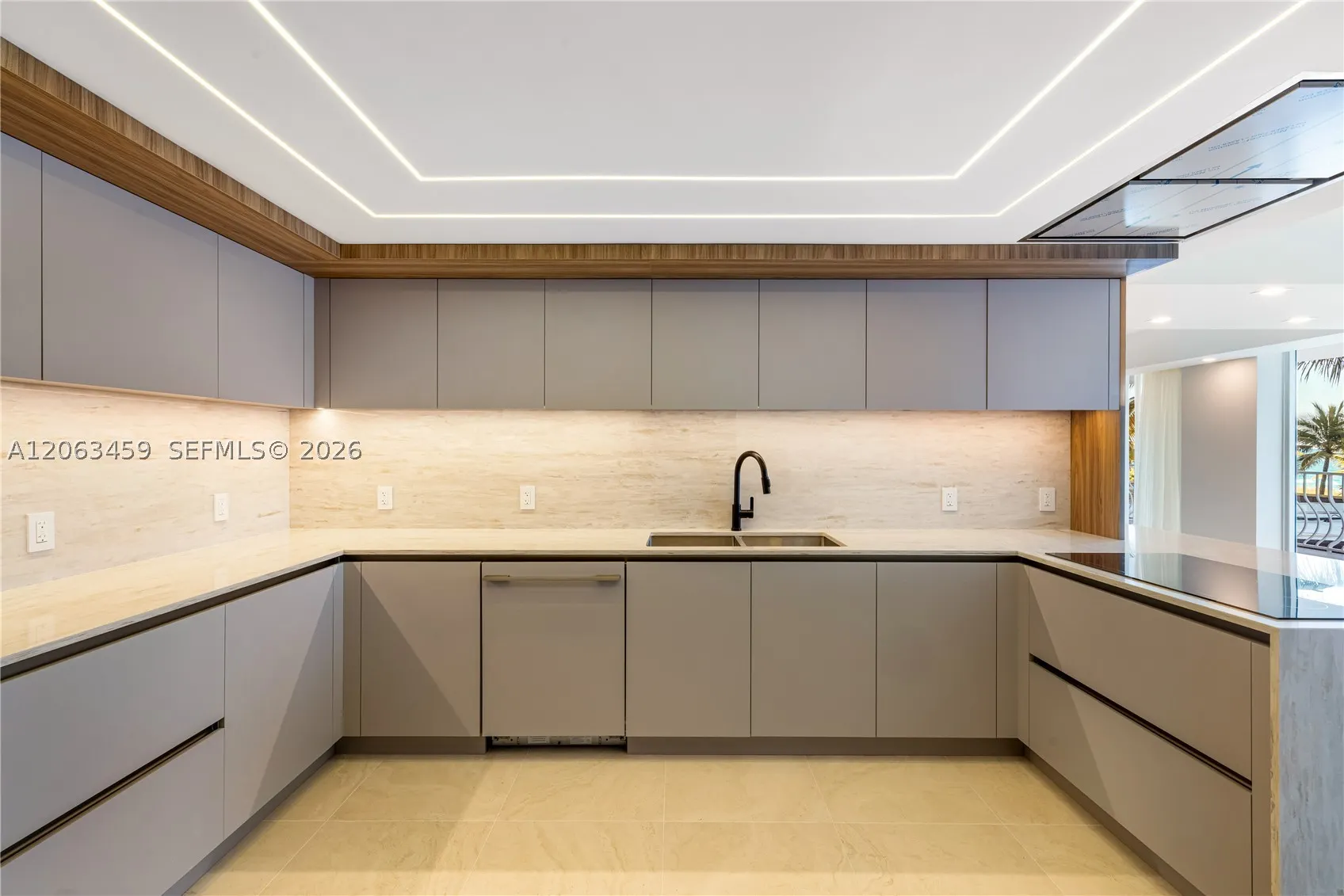 10155 Collins Ave #202