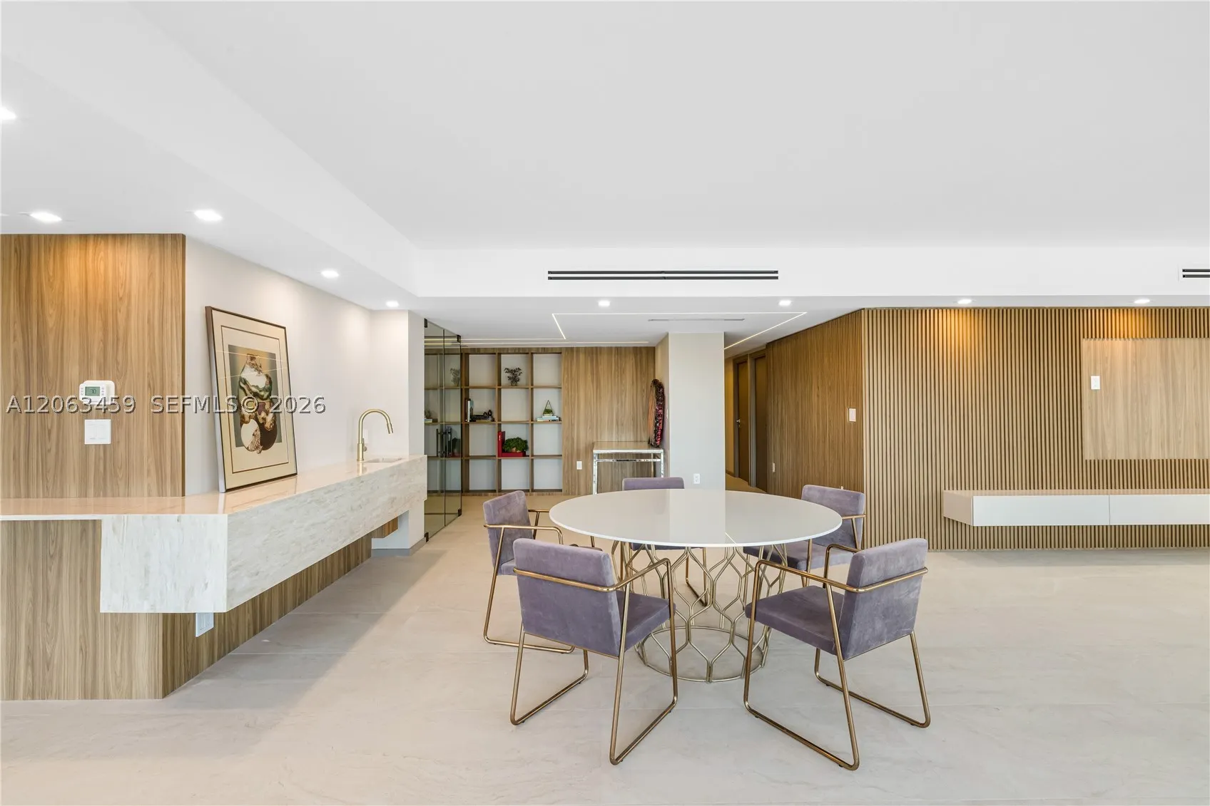 10155 Collins Ave #202